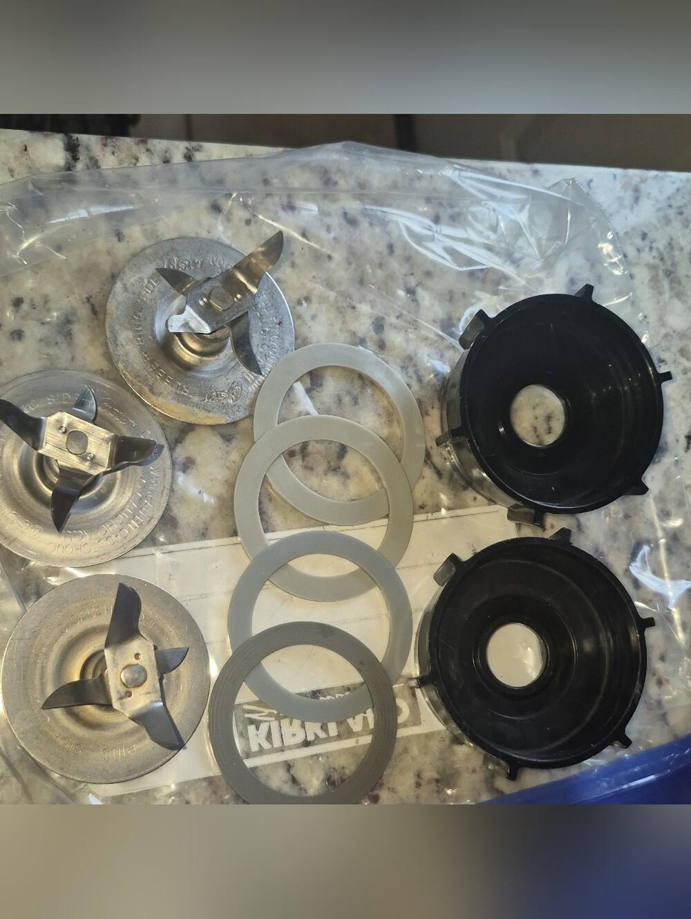 Oster 6cups Blender Replacement Parts Lot 9pc: 3 Blades, 2 Bases, 4 Gaskets